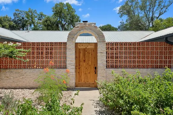 4901 Saddle DR, Austin, TX 78727
