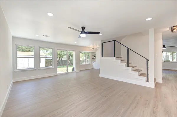 10070 Woodland Village DR, Austin, TX 78750