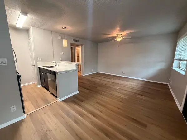 1202 Newning Ave #106, Austin, TX 78704
