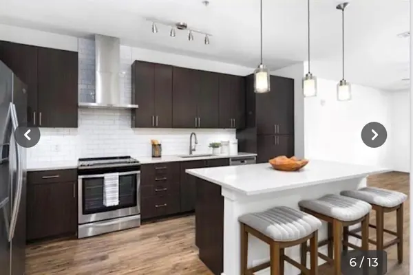 6444 Burnet RD #201, Austin, TX 78757