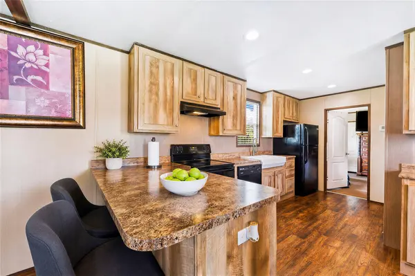 935 Lower Red Rock RD, Bastrop, TX 78602