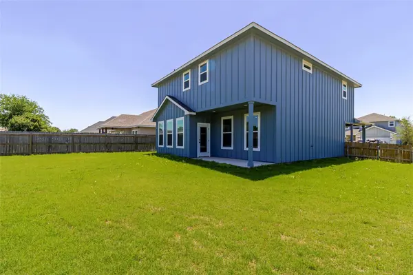 112 Callie ST, Smithville, TX 78957