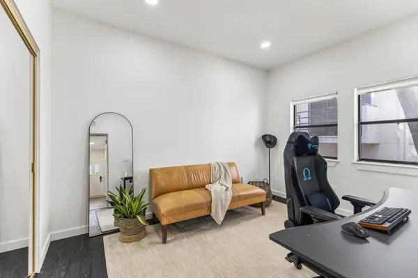 1404 Norwalk LN #204, Austin, TX 78703