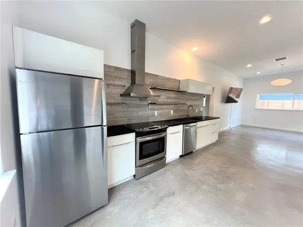 2103 E 14th ST #B, Austin, TX 78702