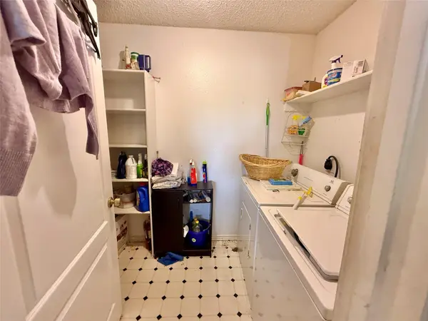 3085 Crestmont LN, Kyle, TX 78640