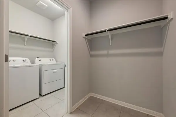 101 Quiet Man DR, Jarrell, TX 76537