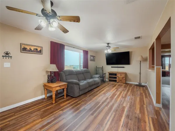 851 County Road 455, Coupland, TX 78615