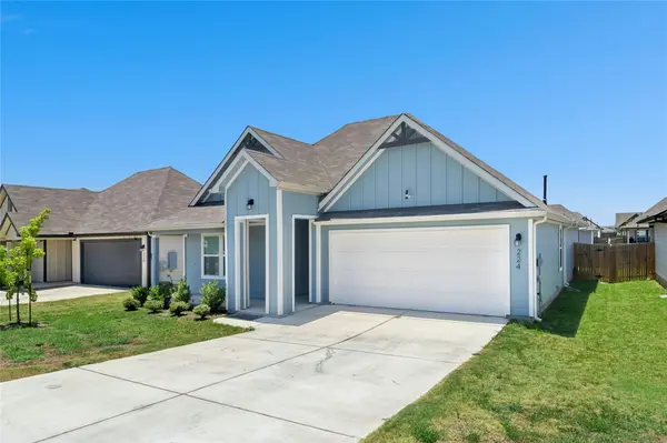 224 Sweetwater Creek LN, Hutto, TX 78634