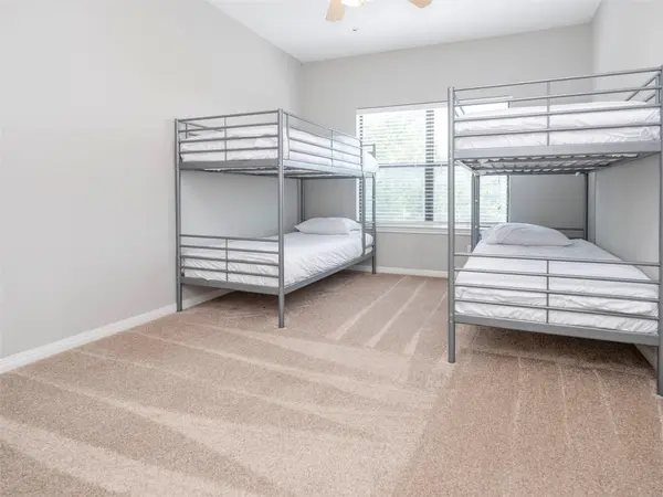 2502 Leon ST #200, Austin, TX 78705