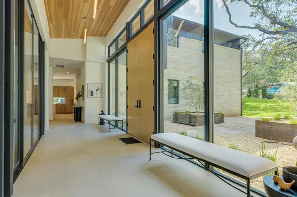 405 Honeycomb RDG, Austin, TX 78746