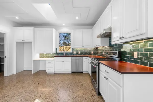 512 W Saint Johns Ave #B (back unit), Austin, TX 78752