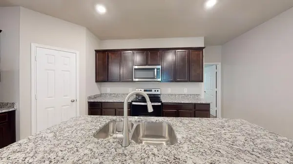 2903 Creekside Hills BLVD, Copperas Cove, TX 76522