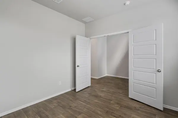 621 Running Creek DR, Kyle, TX 78640