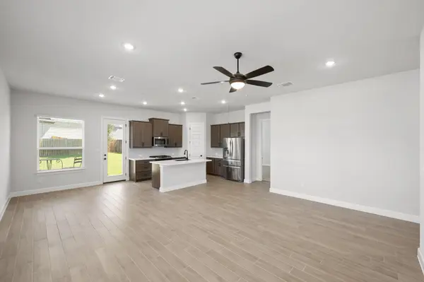 374 Kings Pine DR, Dripping Springs, TX 78620