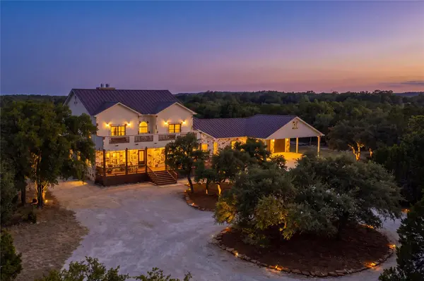 224 Liberty Bell LN, Dripping Springs, TX 78620