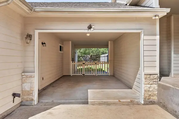 1002 Castile RD #A, Austin, TX 78733