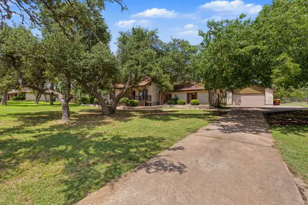 502 S Lariat CIR, Dripping Springs, TX 78620