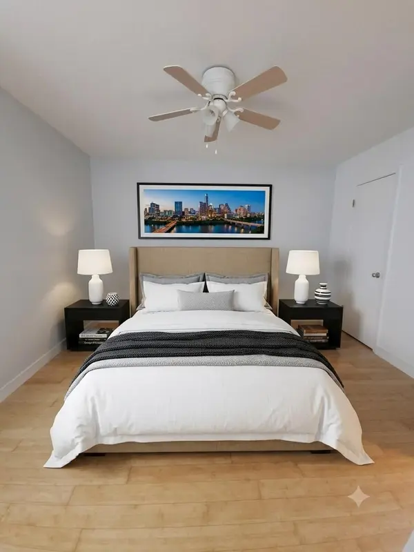 2303 E Side DR #220, Austin, TX 78704