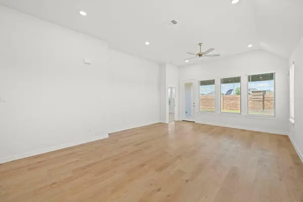 100 Rock Daisy TRL, Hutto, TX 78634