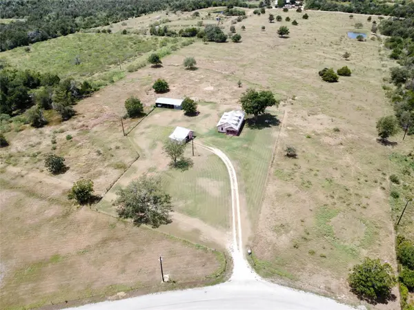 326 Bartsch LN, Red Rock, TX 78662