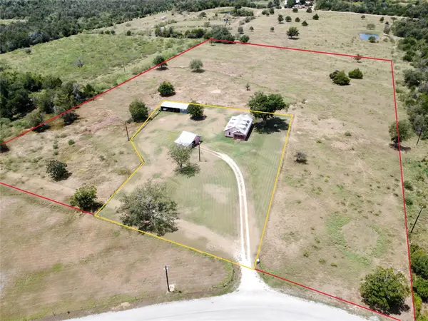 326 Bartsch LN, Red Rock, TX 78662