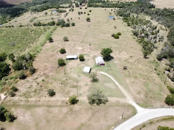 326 Bartsch LN, Red Rock, TX 78662