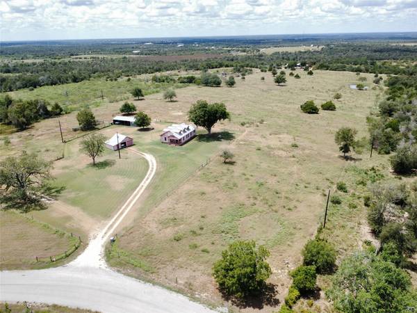 326 Bartsch LN, Red Rock, TX 78662