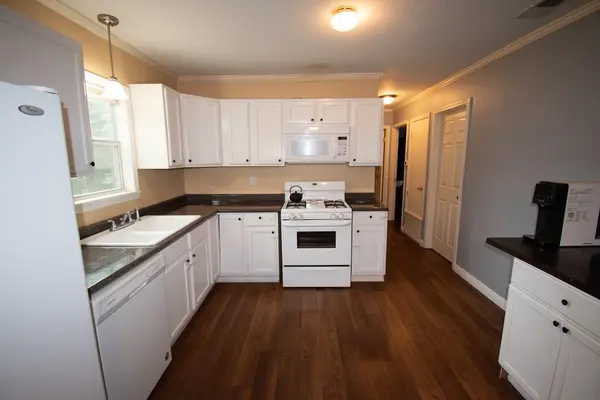 722 Dyer ST, Rockdale, TX 76567