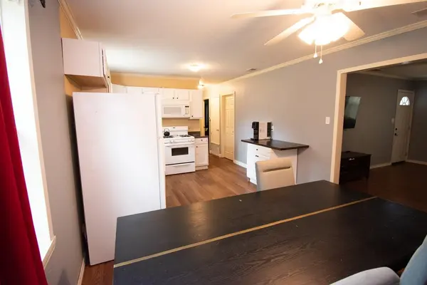 722 Dyer ST, Rockdale, TX 76567