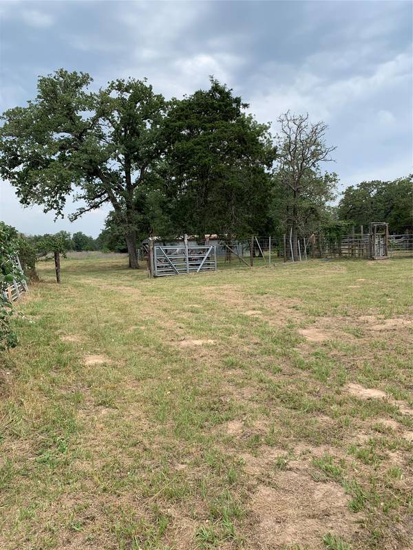 276 Ott RD, Rosanky, TX 78953