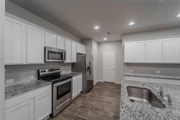 501 Naset DR, Georgetown, TX 78626
