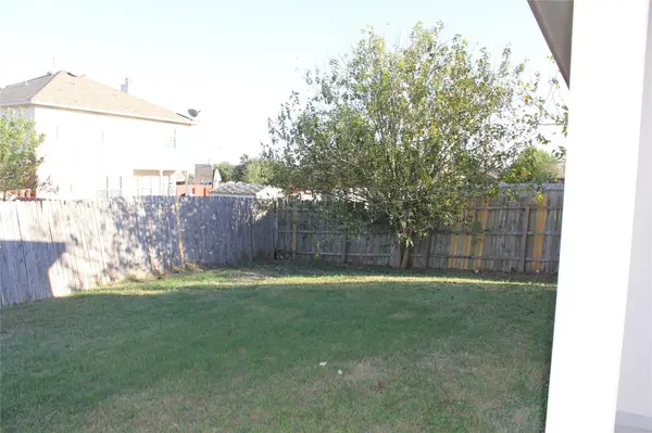 208 Firwood, Kyle, TX 78640
