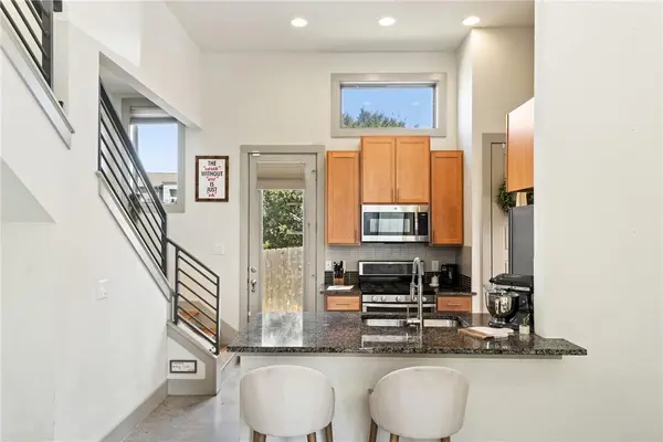 1807 Ulit Ave #B, Austin, TX 78702