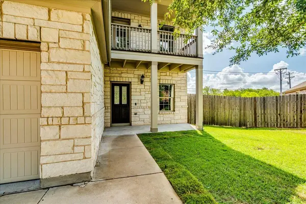 484 Travertine TRL, Buda, TX 78610