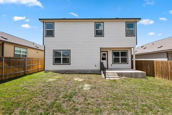 448 Perfect World LOOP, Jarrell, TX 76537