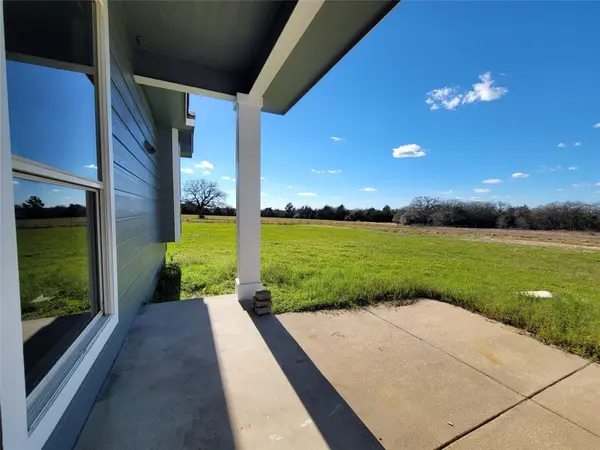 208 Newcastle DR, Red Rock, TX 78662