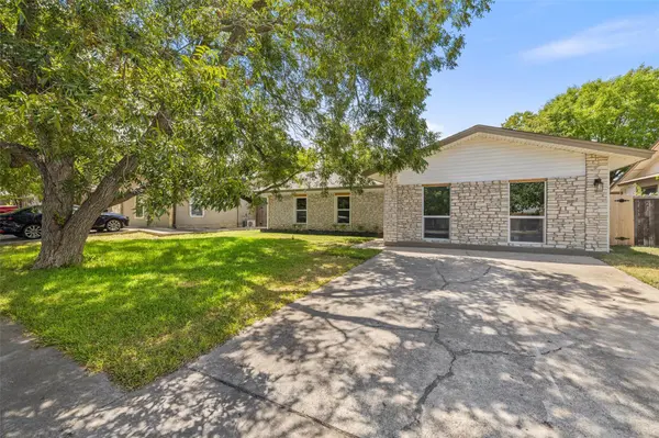 1111 Spearson LN, Austin, TX 78745