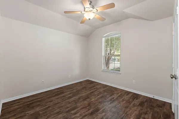 4517 Chestnut Meadows BND, Georgetown, TX 78626