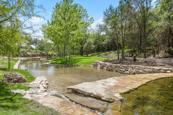 5115 Twin Acres DR, Austin, TX 78738