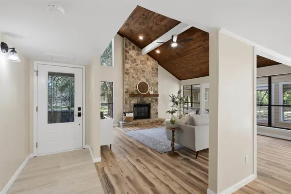 50 Palmer LN, Wimberley, TX 78676