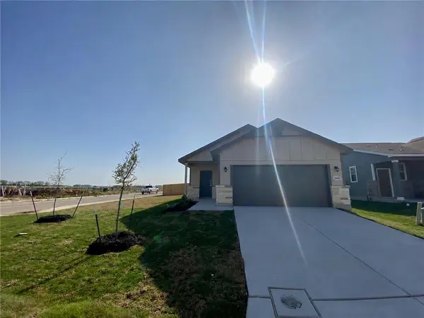 2445 Ayers DR, Seguin, TX 78155