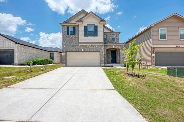 500 Dakota CRK, New Braunfels, TX 78130