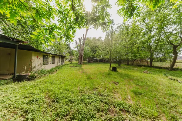 262 Highway 95 S #A, Smithville, TX 78957