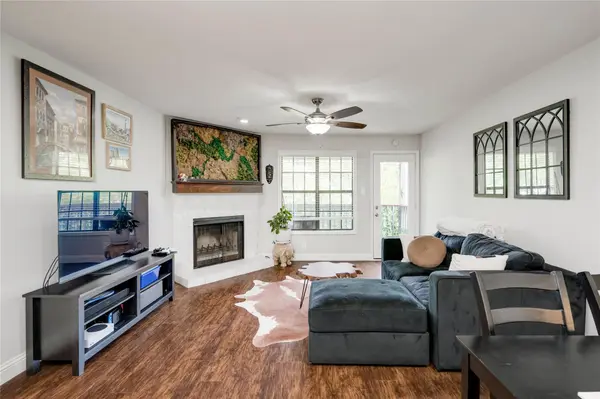 2215 Post RD #2076, Austin, TX 78704