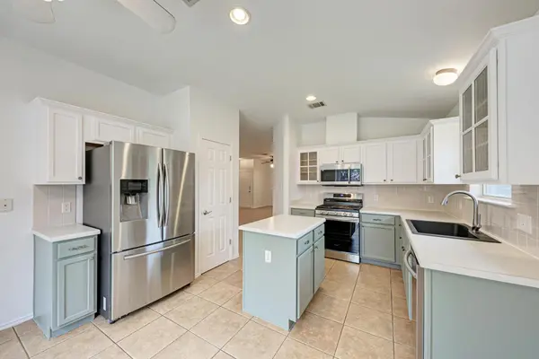 2550 Cora CV, Round Rock, TX 78664