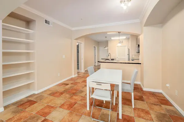 2505 San Gabriel ST #304, Austin, TX 78705