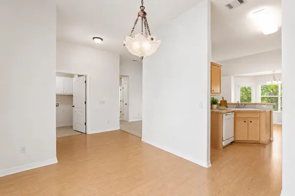 106 Stacey LN, Georgetown, TX 78628