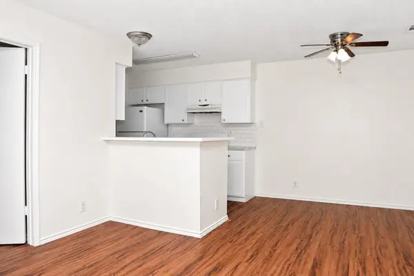 6906 Deep CIR #A, Austin, TX 78744