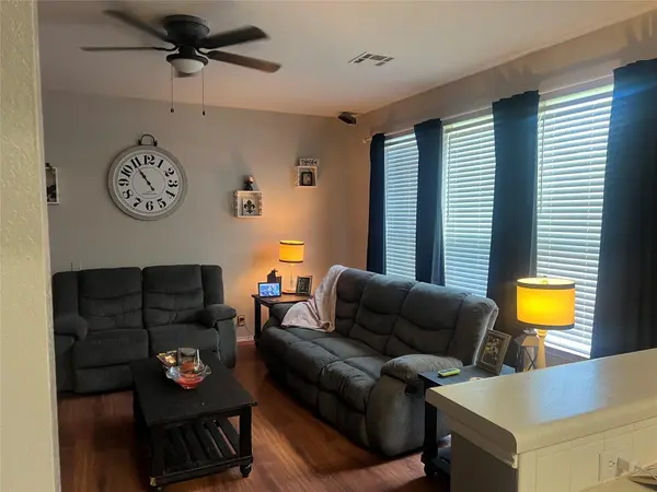 318 Belinda CT, Bastrop, TX 78602