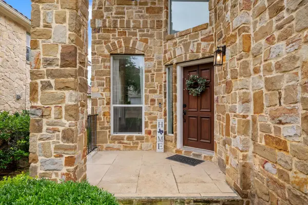 14425 American Kestrel DR, Austin, TX 78738